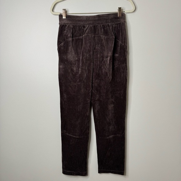 Lululemon Tapered Leg Corduroy Velvet Espresso Brown Jogger Pants Size 4 - Picture 8 of 10